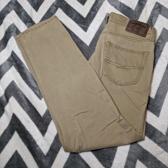 Signature by Levi Strauss Other - Levi's Athletic fit Khaki Straight Leg Pants
